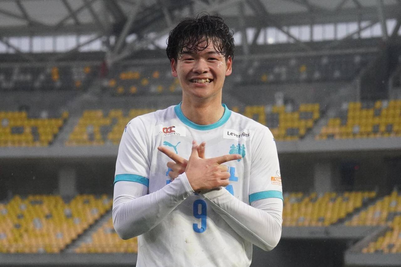 インカレでブレイク中の筑波大FW小林俊瑛、ドイツ代表の長身FWを目標に「ここで成長し続けたい」と大学日本一を見据える