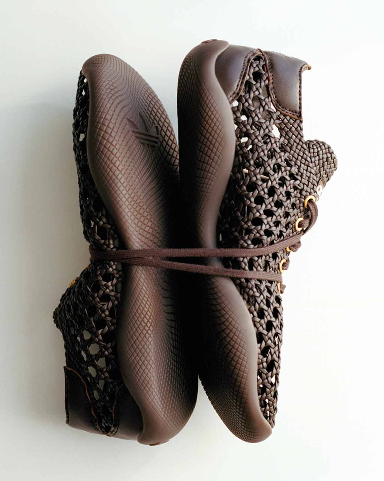 サッカー文化が軸の「adidas Originals by Wales Bonner」、最新コレクションが登場！“激ヤバスパイク”は日本未発売か…