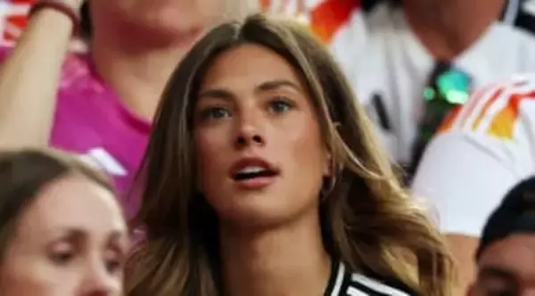 ハヴァーツ、愛するソフィアさんとお城で結婚式！美男美女すぎると話題