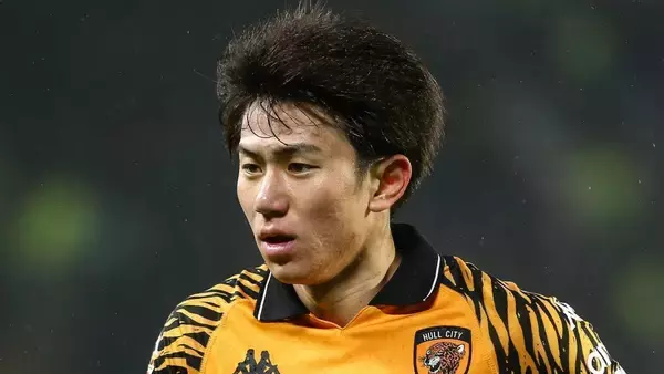 シーズン絶望とされた25歳日本代表FW、英チームで電撃復帰！「投入して正解」と現地称賛