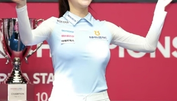 「何も分からなかった」アルバイトの代役から美女ビリヤード選手へ――1497日目の初優勝