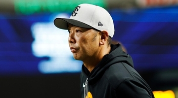 プロ野球開幕！巨人・阿部監督、試合で履いていたエア・ジョーダンがかっこいい