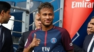 サッカー界の歴史を塗り替えた「歴代移籍金ランキング」TOP5