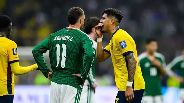 エクアドル代表DF、“口を手で覆う行為”で退場…北中米W杯で2例目