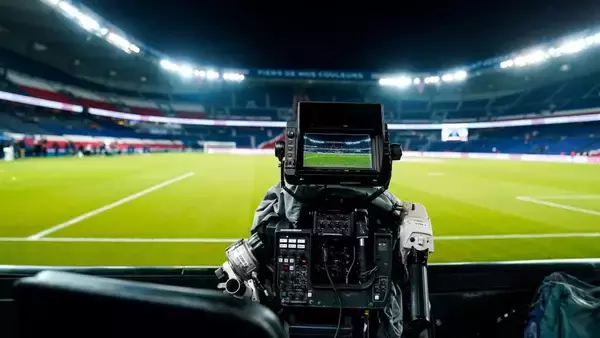 国内＆海外サッカー、2026-27シーズン放映権まとめ！各リーグ放送配信先一覧…DAZN・U-NEXT・WOWOWの三つ巴