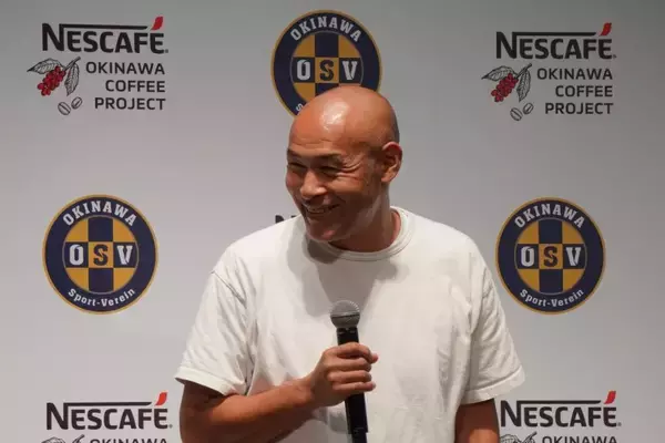 沖縄コーヒーを新たな特産物に！元日本代表FW高原直泰氏、コーヒー畑でのハードワークを語る