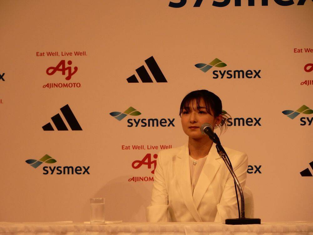 涙あり笑いあり結婚報告あり　フィギュアスケート坂本花織が地元・神戸で現役引退会見