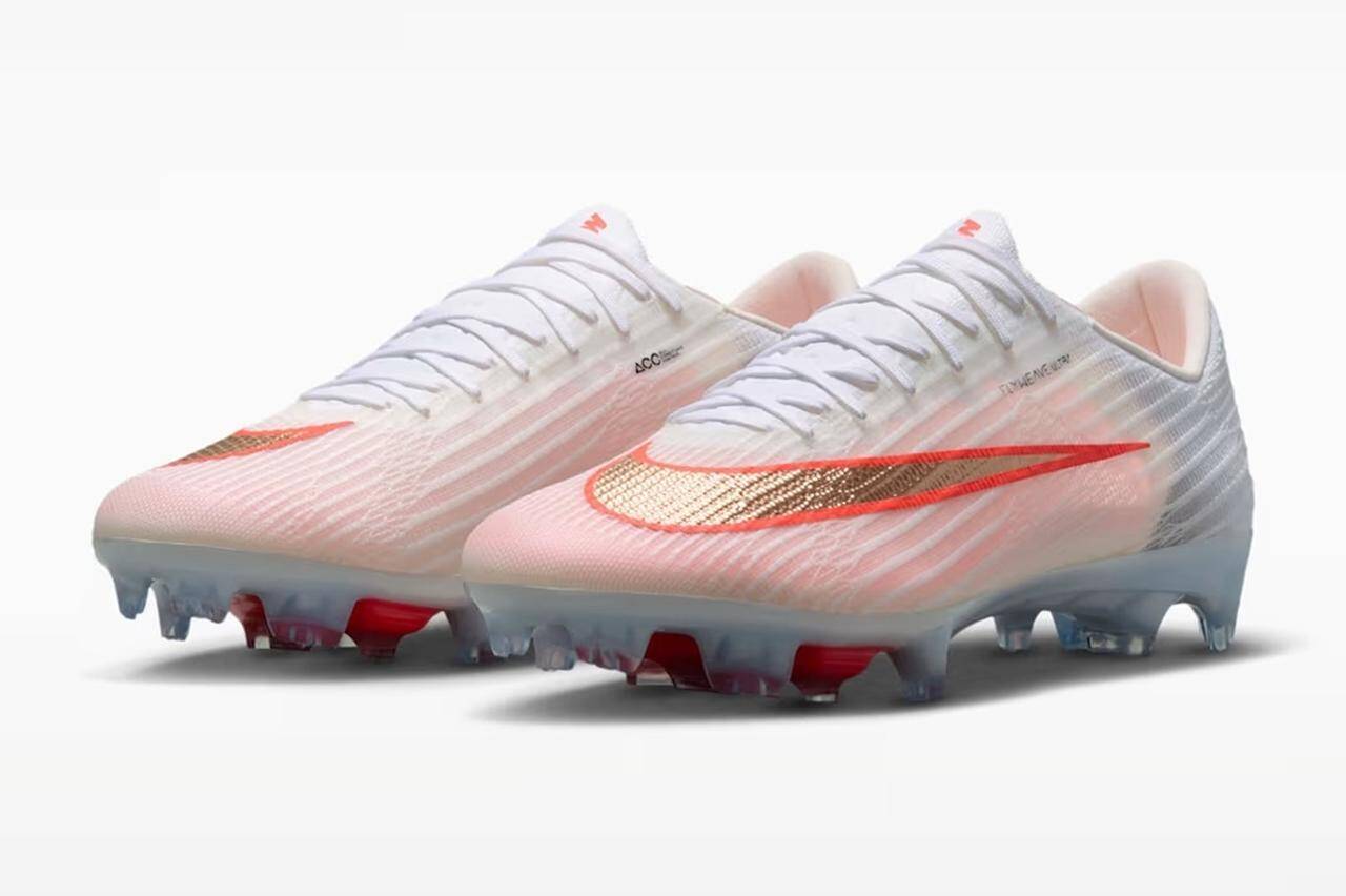 スイスのスポーツメーカー『On』と電撃契約のエムバペ、直後のマドリードダービーでは「NIKEスパイク」を着用！