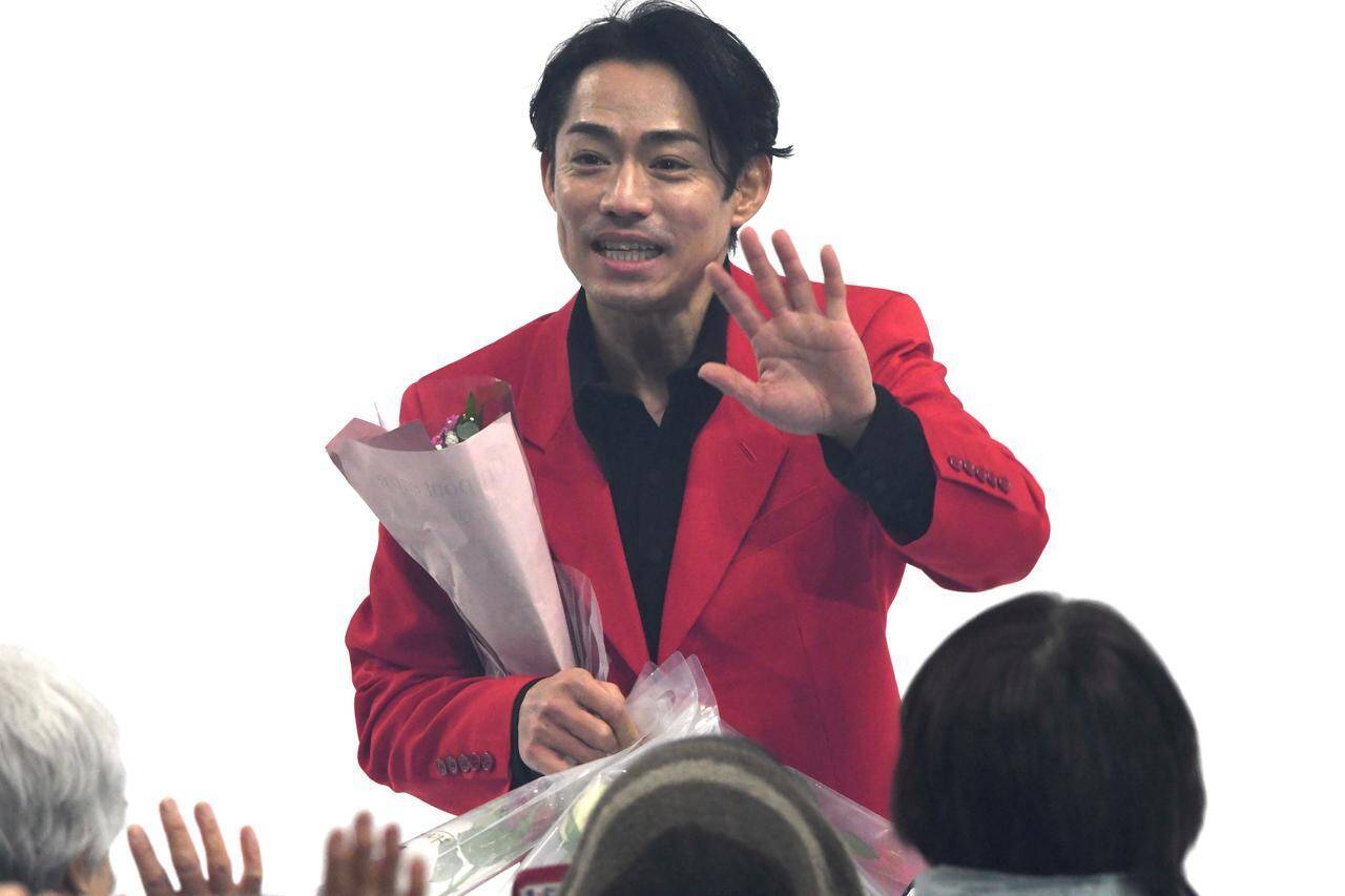 高橋大輔、宇野昌磨、荒川静香らメダリストが登場　現役続行の渡辺倫果もトリプルアクセルで沸かせた「プリンスアイスワールド」東京公演