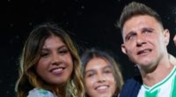 伝説ホアキンの娘との交際でチームから除外！？ベティス選手と娘は意味深投稿