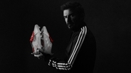 ベッカム着用のadidas伝説スパイク『プレデタープレシジョン』が復刻！しかも超人気カラーの“白×銀×赤”