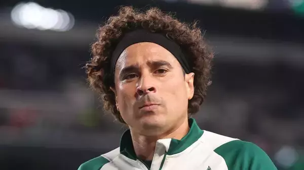 「心が引き裂かれる」開催国の守護神、W杯出場が絶望的に…代役は前人未到の記録を目指す40歳か