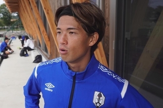 今夏加入のいわてグルージャ盛岡MF冨久田和真、キャッチコピーを胸にピッチを炊き上げる