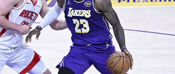 76ers加入発表からわずか48時間で"世界新"——レブロンのユニ売上、大谷超えの中身とは