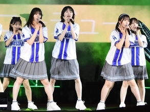 日向坂46が“聖地”ハマスタで小坂菜緒、金村美玖ら全27名による迫力パフォーマンス！魔球が話題の藤嶌果歩も460点の始球式で魅了