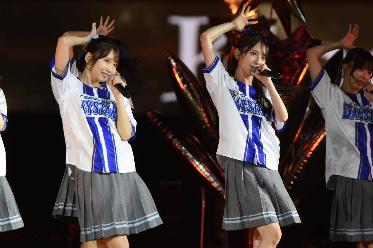 日向坂46が“聖地”ハマスタで小坂菜緒、金村美玖ら全27名による迫力パフォーマンス！魔球が話題の藤嶌果歩も460点の始球式で魅了