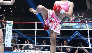 「リアル春麗」美女格闘家の連続前蹴りにファン絶賛！木村萌那、延長戦で左足1本の離れ業