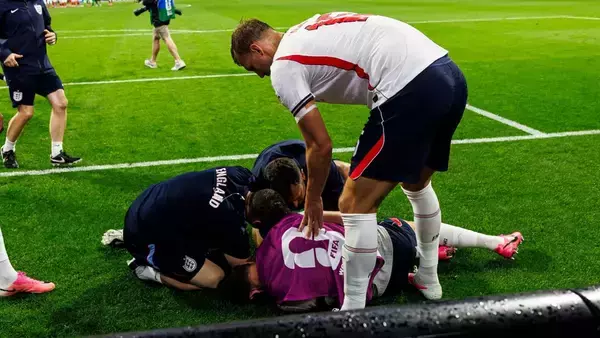W杯の試合後にまさかの骨折で離脱者…イングランド代表、「広告ジャンプ禁止令」を選手に通達か