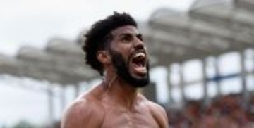 「未来のガンバも安泰」とファン歓喜！パトリックが息子のハットトリックを報告