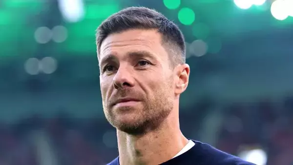 堂安律のフランクフルト、監督解任…シャビ・アロンソも新監督候補に！？