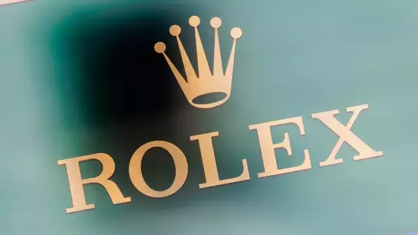 1本360万円！？Jリーグ強豪を倒してアジア制覇の世界的スター、同僚全員にロレックス贈呈か