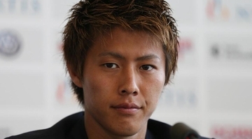 『顔がとにかく好き』『海外移籍の4時間前に付き合った』『台本でひとみ婆さん役』柿谷曜一朗氏、妻・丸高愛実さんとの秘話告白