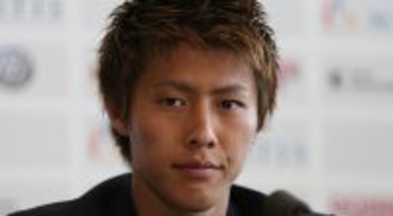 『顔がとにかく好き』『海外移籍の4時間前に付き合った』『台本でひとみ婆さん役』柿谷曜一朗氏、妻・丸高愛実さんとの秘話告白