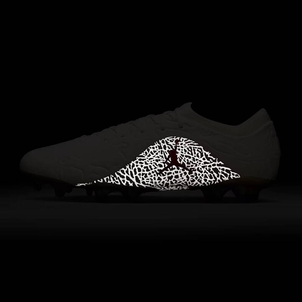 話題の“JORDANロゴ”サッカースパイク、「ホワイトカラー」が登場！ブラジル代表FWが着用中