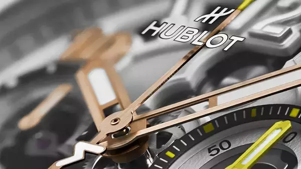 ウブロ、サッカー界のスーパースターエムバペの初限定モデルを発表！世界限定200本…キングゴールドに「Trust Yourself」の刻印