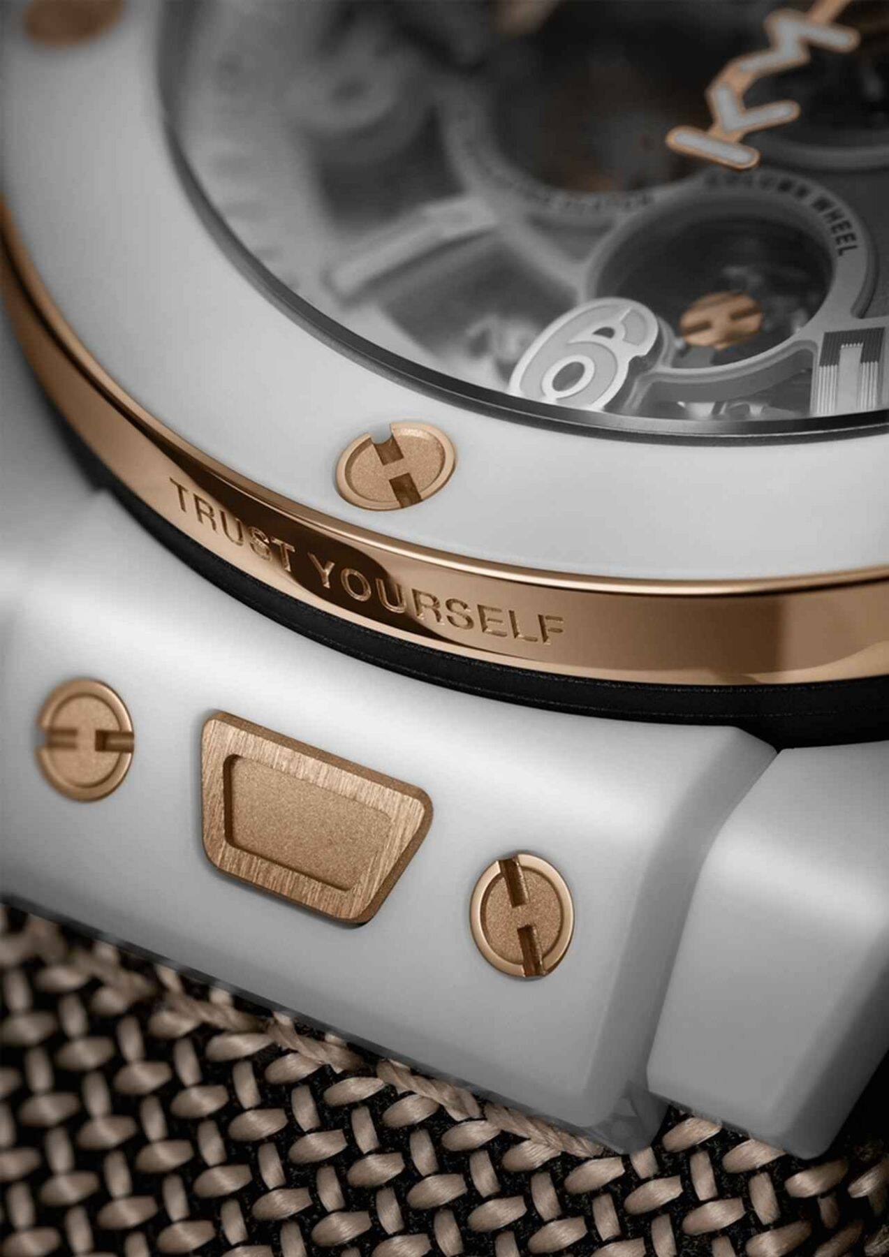 ウブロ、サッカー界のスーパースターエムバペの初限定モデルを発表！世界限定200本…キングゴールドに「Trust Yourself」の刻印