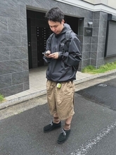 【ナイロンジャケット】は街コーデにも自然に馴染む