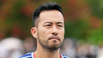 「日本代表と対戦した時に半分くらい帰ってた（笑）」37歳元日本代表主将、欧州最強を狙う世界的名門チームをちくり！？