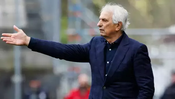 73歳の元日本代表監督、判定に激怒して退場処分！「10年出場停止処分でも構わない、もう終わり」