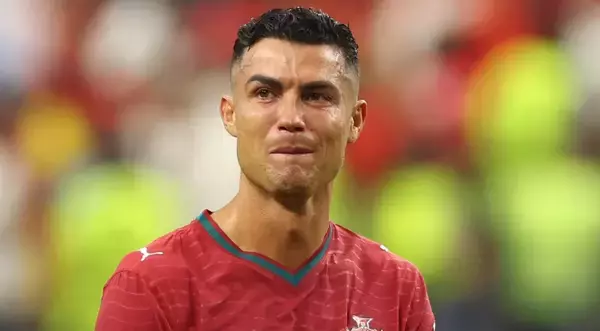 41歳ロナウド、涙…『最後のW杯』で敗退決定  「これが史上最強か」と先輩OBは監督を痛烈批判