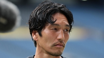 35歳元日本代表スター、号泣…欧州2部で昇格逃す 「来季は彼みたいな補強をもっとして」と現地