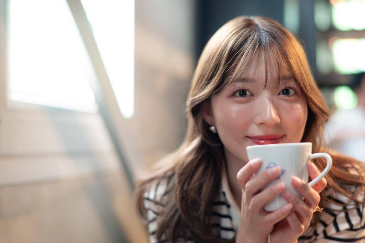 サッカーW杯で話題の人気キャスター中川絵美里さん、“カメラマン”としての最新連載が公開！今回のゲストは阿部華也子さん