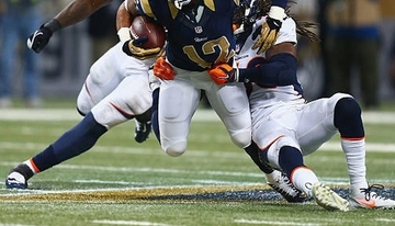 「性行為はしていない」——頭部に銃弾を受けた元NFL選手、性的トラブルで正式起訴