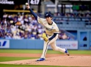 「クローザーに」の声をGMが「ノー」と封じた佐々木朗希、ついに今季初勝利