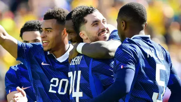 謎の変顔写真が世界で大バズリ！22歳W杯フランス代表スター選手が釈明…「ありがとう！」と女性スポーツ大臣が感謝したワケ