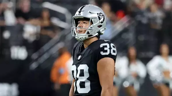 NFLレイダース松澤寛政、サッカー用スパイクを履く！？かつて『裸足』で蹴った名キッカーは伝説