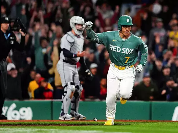 吉田正尚、代打サヨナラ打でもスタメン固定されないワケ。出塁率チームトップでも「壁」がある