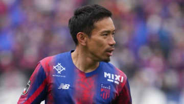 37歳で日本代表復帰の長友佑都、FC東京でスーパーゴール！右足ボレーを叩き込む