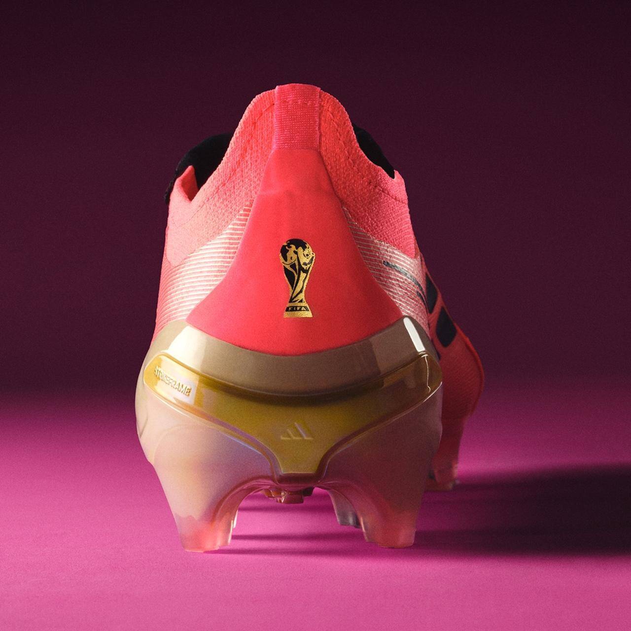 adidas、日本代表選手も着用の新作スパイク「ロードトゥグローリーパック」発表！全モデルに“W杯トロフィー”が入った特別仕様