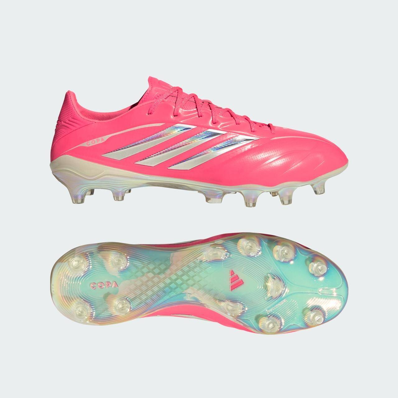 adidas、日本代表選手も着用の新作スパイク「ロードトゥグローリーパック」発表！全モデルに“W杯トロフィー”が入った特別仕様