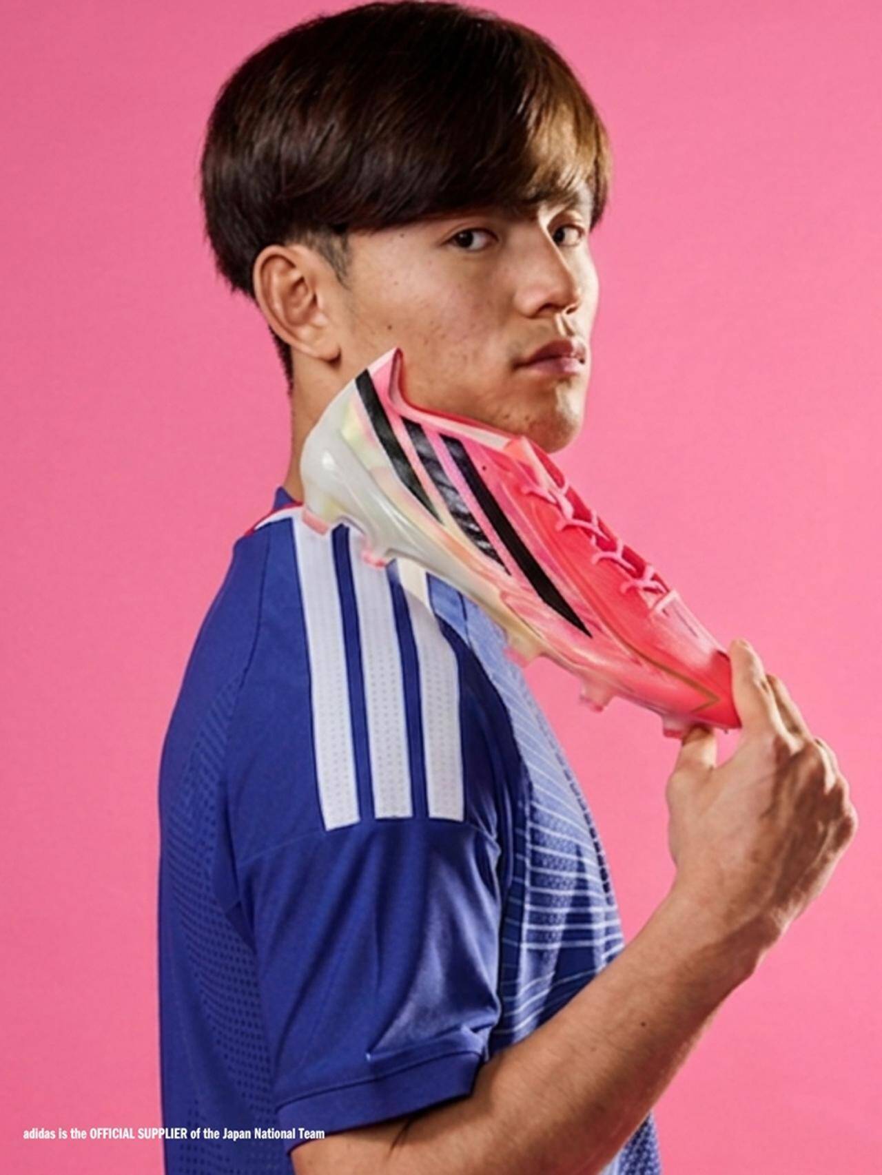 adidas、日本代表選手も着用の新作スパイク「ロードトゥグローリーパック」発表！全モデルに“W杯トロフィー”が入った特別仕様
