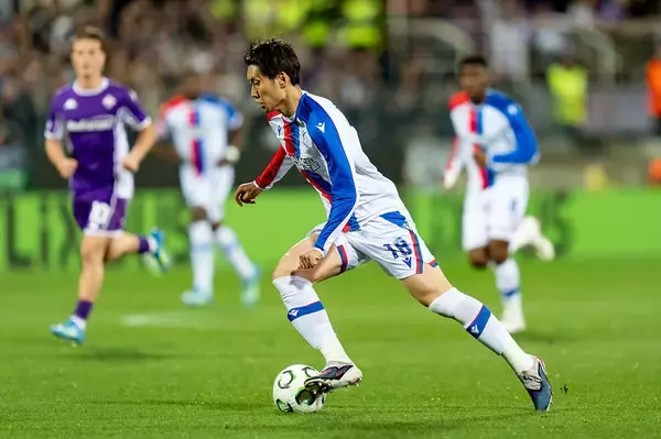 鎌田大地、古巣ラツィオへ「エールを送る」……ロティート会長との騒動は「自分でも何があったかわからない」