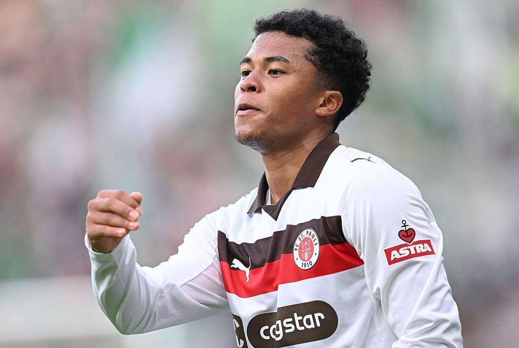 欧州で戦う現日本代表メンバー、14名の「年俸額」はこうなっている