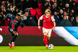 三笘薫と伊東純也、『スピードがヤバかった対戦相手』を明かす！「バカ速かった、ビビった」「後ろから追われる迫力が一番すごい」