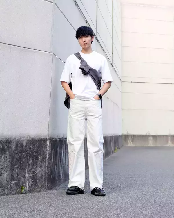 【GUのパンツ】は、こう穿けばいい。カジュアルなのにサマになる「高見えコーデ」