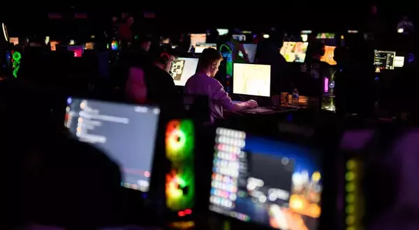 eスポーツってスポーツなの！？ゲーマーの72歳プロ野球レジェンドは肯定「体力も頭も使う…普通の人ができるか、簡単にはできない」